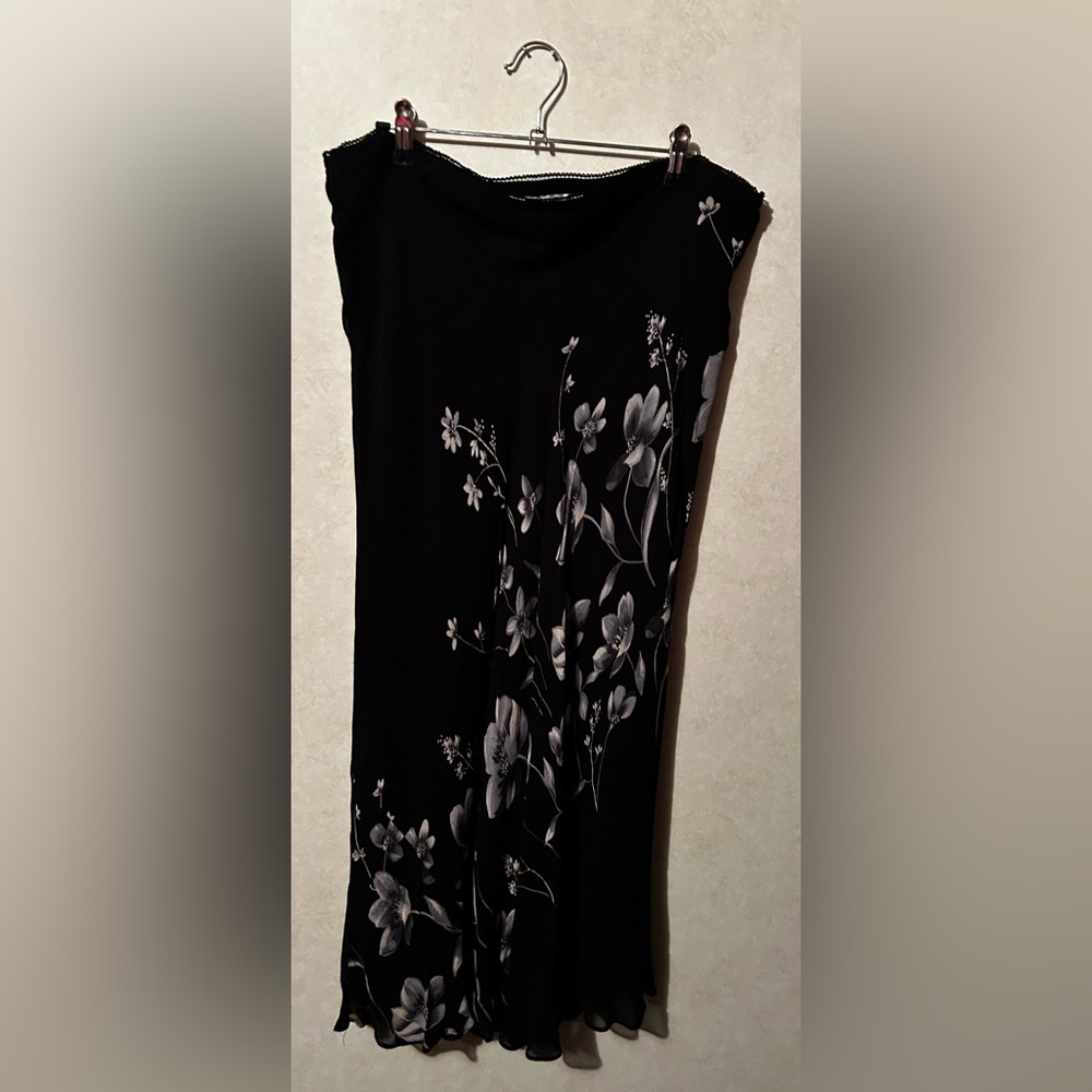 Victoria Holley Floral Black white gray PM maxi Skirt